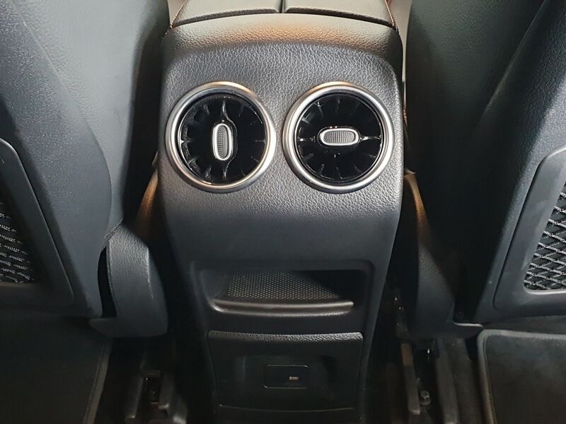 More views of Mercedes-Benz EQA