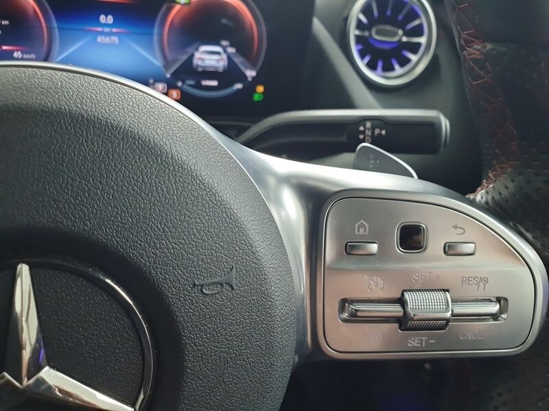 More views of Mercedes-Benz EQA