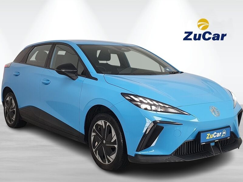 More views of MG MG4