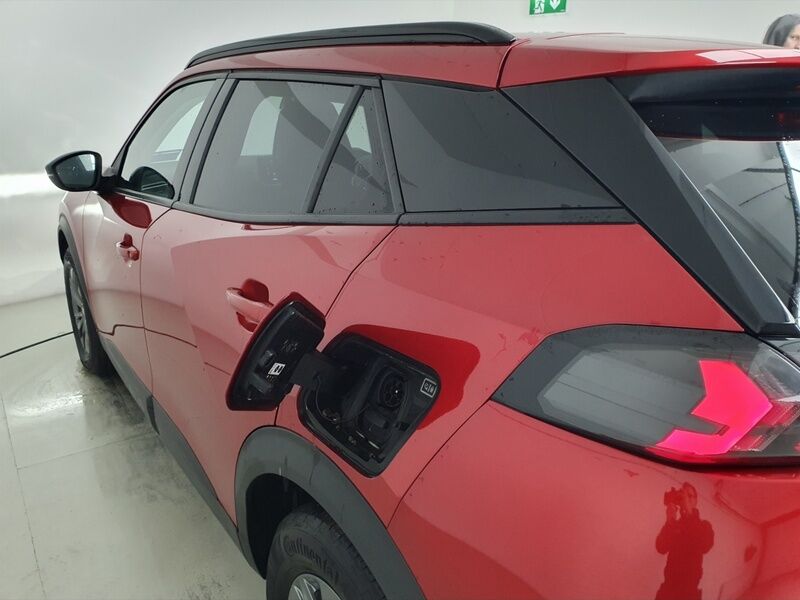 More views of Peugeot 2008