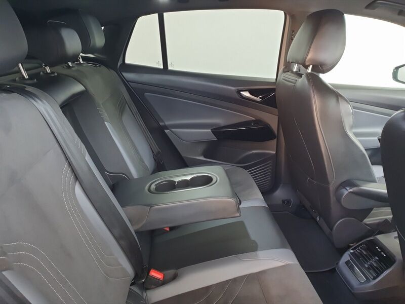 More views of Volkswagen ID.5