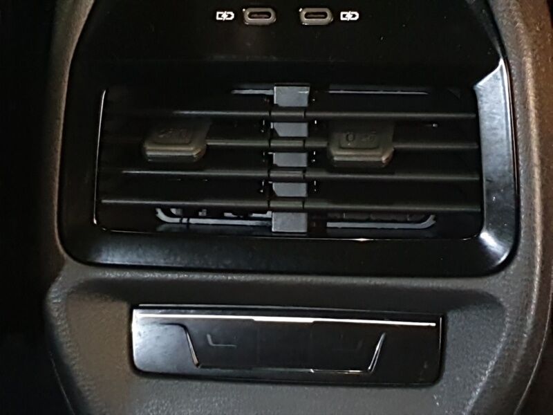 More views of Volkswagen ID.5