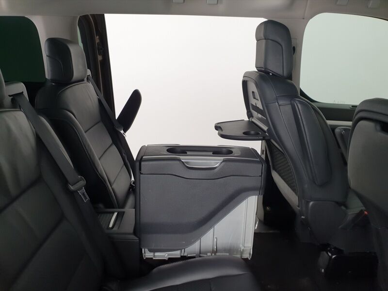 More views of Citroen Spacetourer