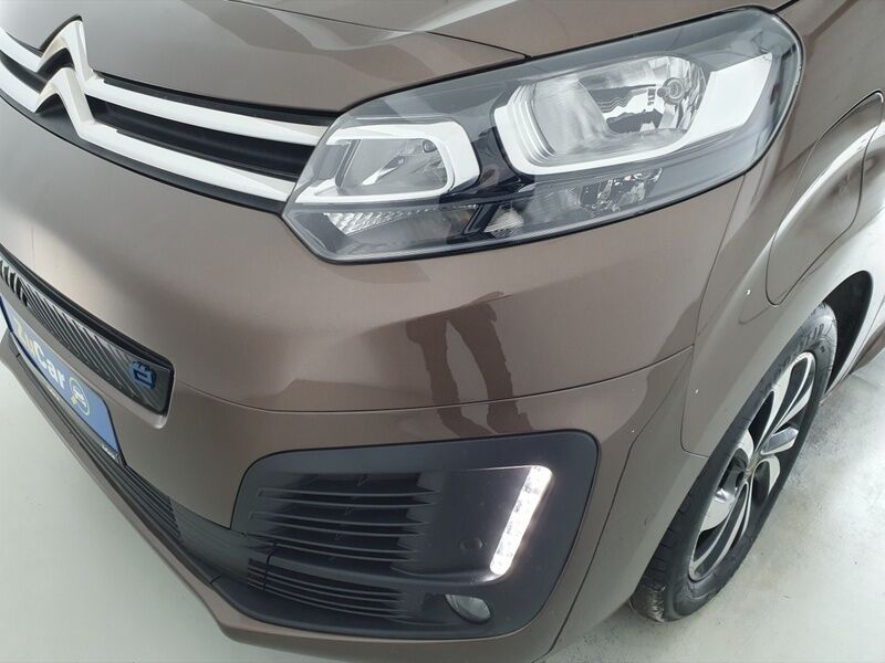 More views of Citroen Spacetourer