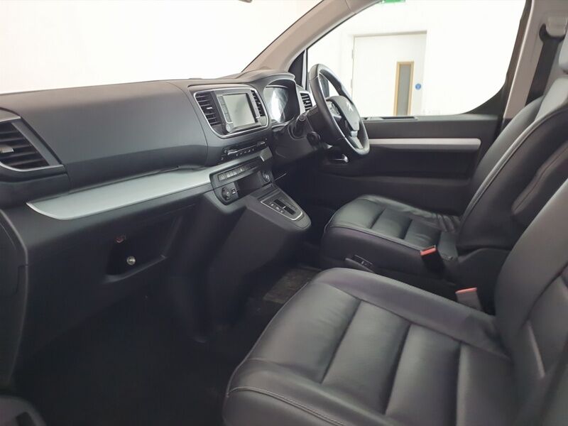 More views of Citroen Spacetourer