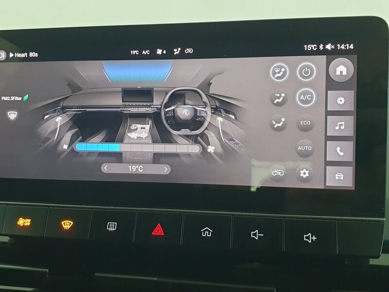 More views of MG MG4