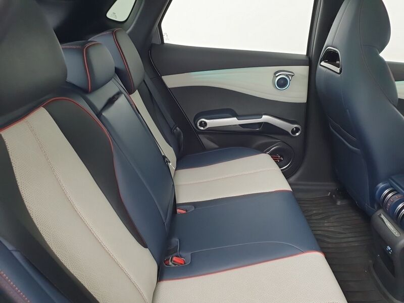 More views of BYD ATTO 3