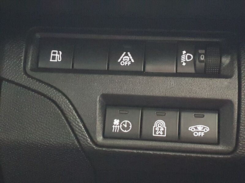 More views of Peugeot 3008