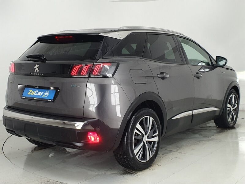 More views of Peugeot 3008