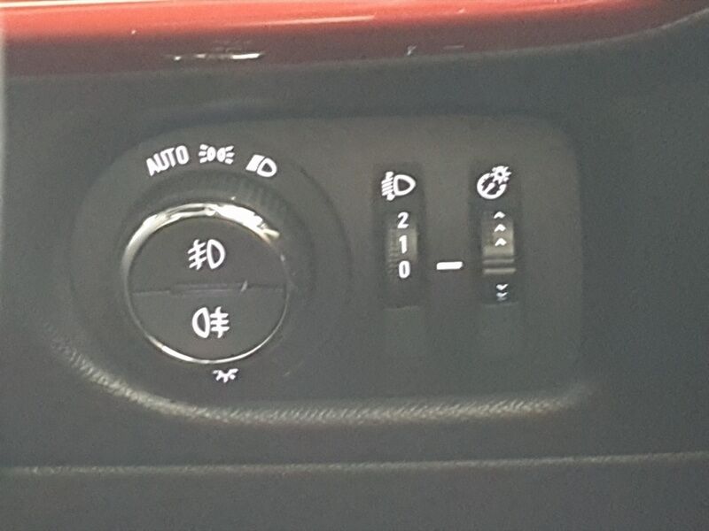 More views of Opel Mokka