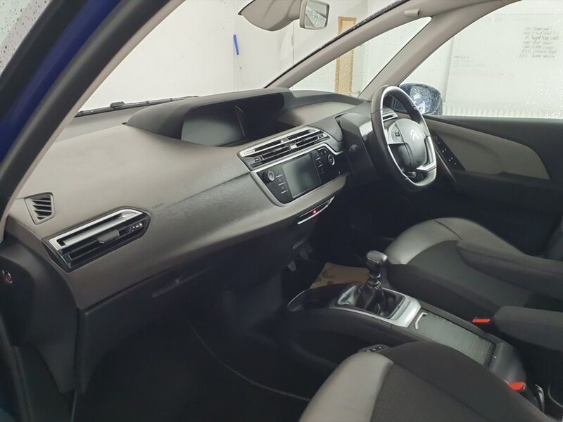 More views of Citroen C4 Picasso