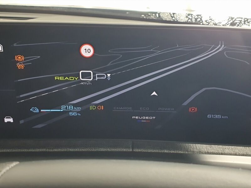 More views of Peugeot 3008