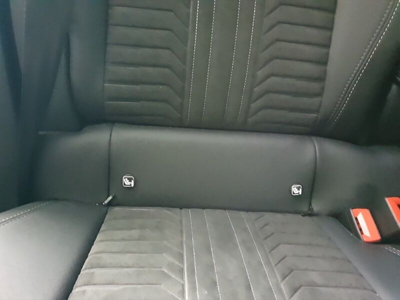 More views of Peugeot 3008