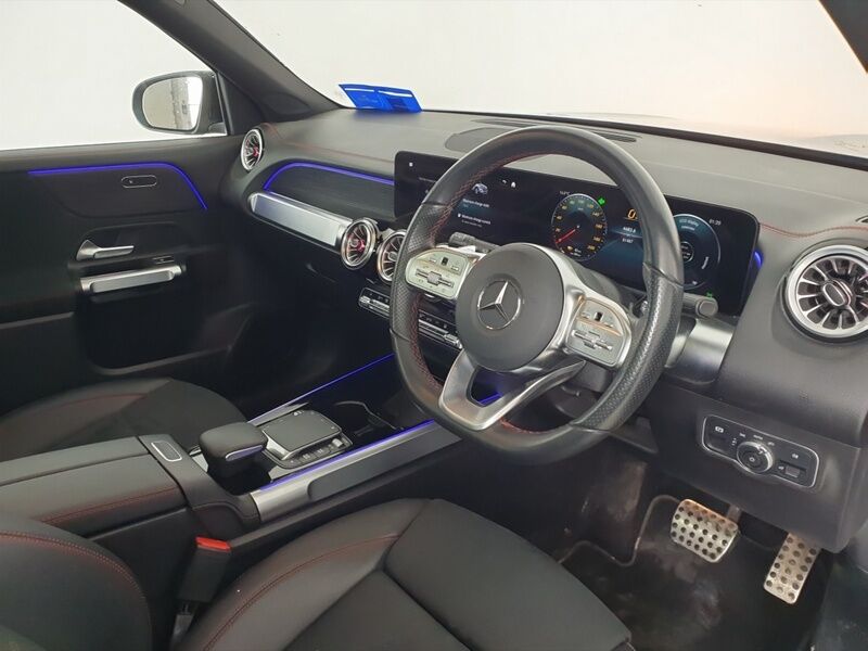 More views of Mercedes-Benz EQB