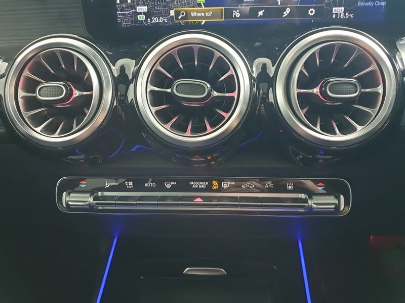 More views of Mercedes-Benz EQB