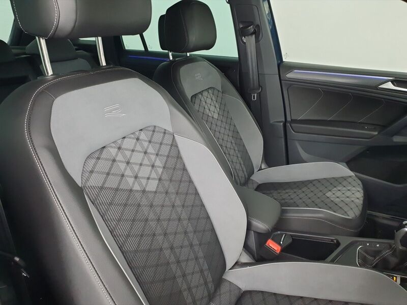 More views of Volkswagen Tiguan