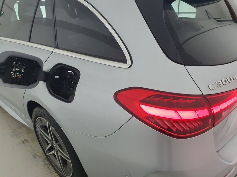 More views of Mercedes-Benz C-Class