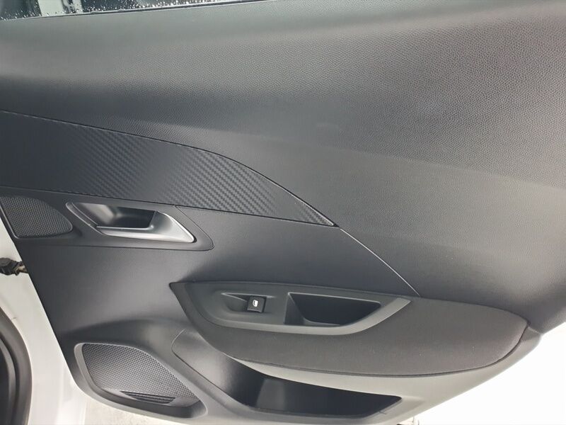 More views of Peugeot 2008