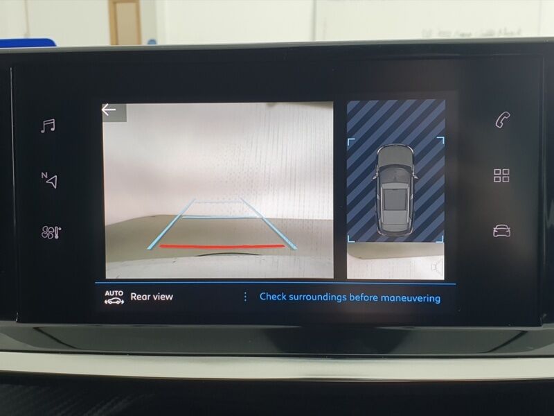 More views of Peugeot 2008