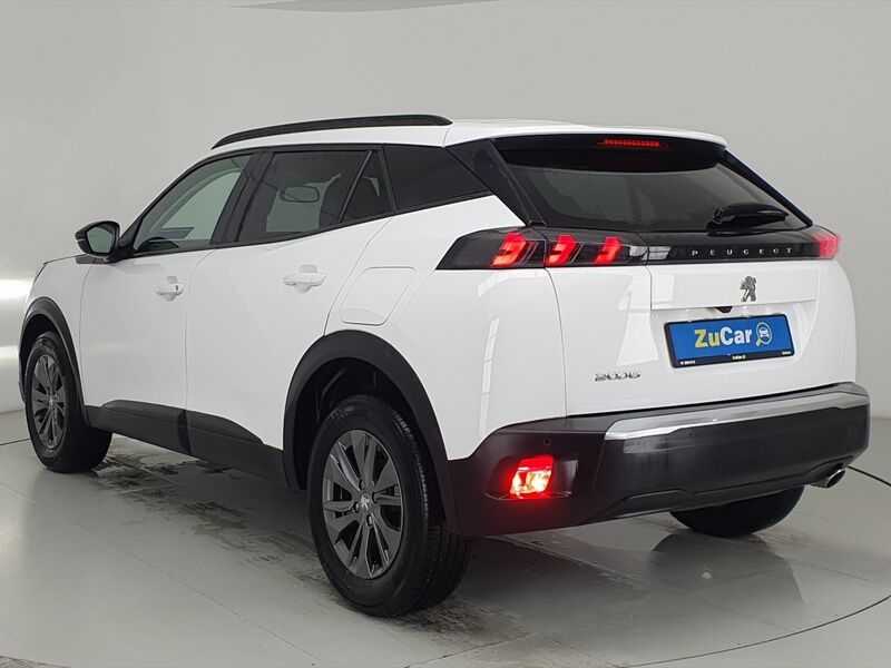 More views of Peugeot 2008