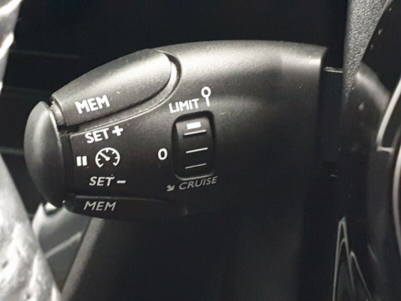 More views of Peugeot 2008