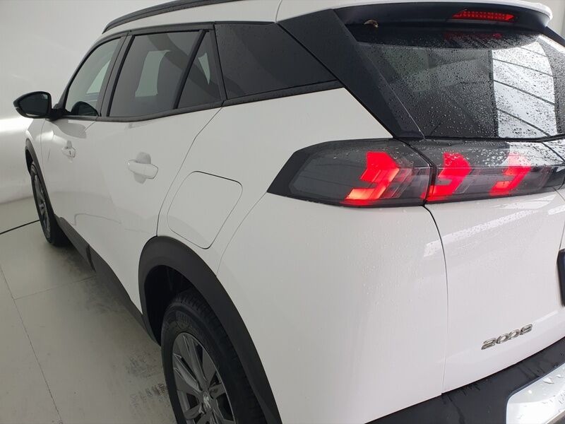 More views of Peugeot 2008