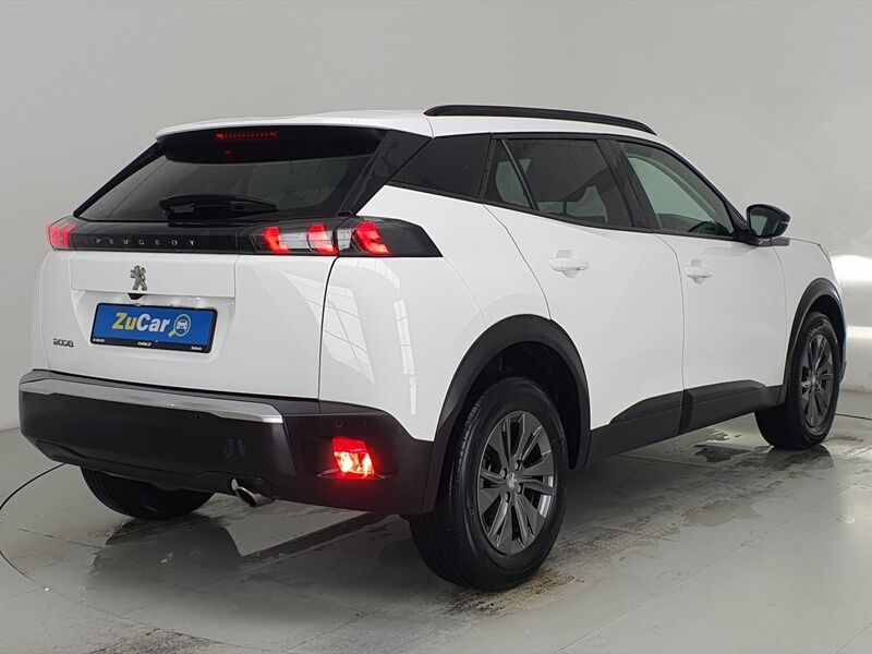 More views of Peugeot 2008