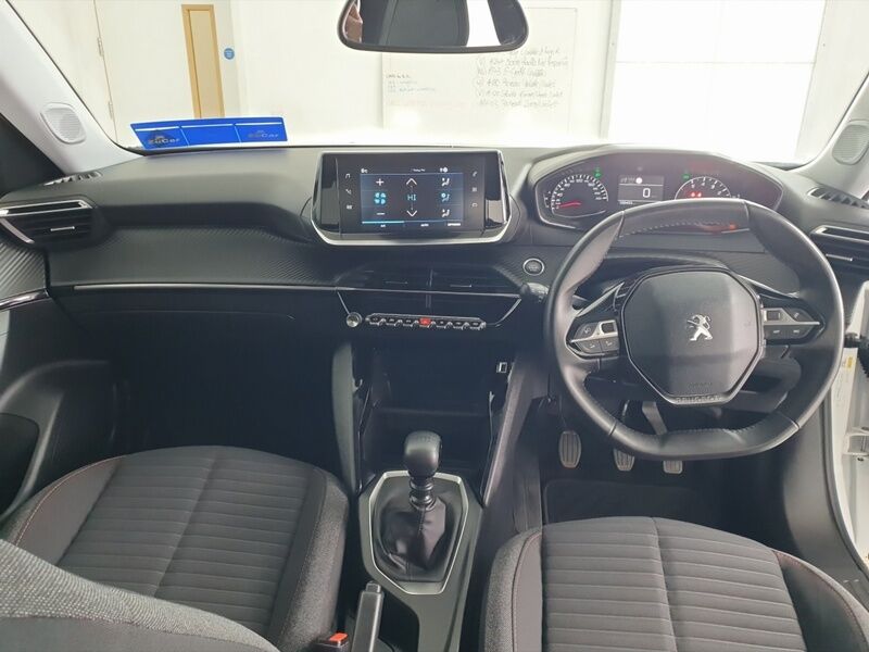 More views of Peugeot 2008