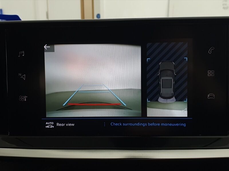 More views of Peugeot 2008