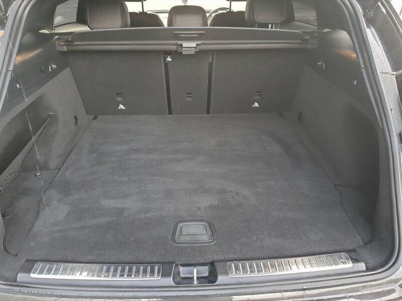 More views of Mercedes-Benz EQC