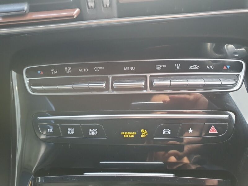 More views of Mercedes-Benz EQC