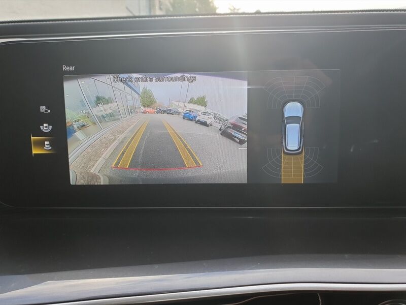 More views of Mercedes-Benz EQC