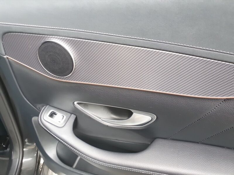 More views of Mercedes-Benz EQC