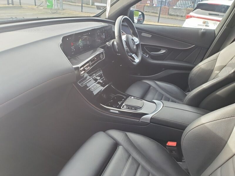 More views of Mercedes-Benz EQC