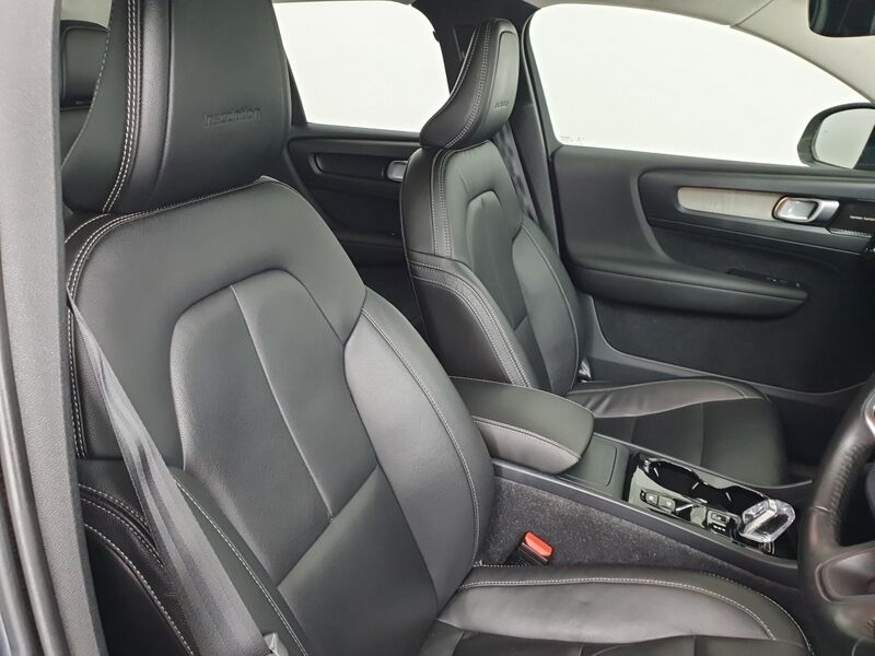 More views of Volvo XC40