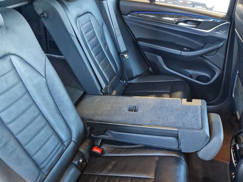 More views of BMW X3