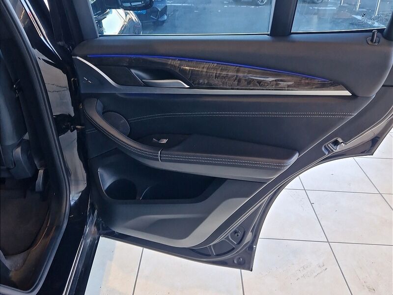 More views of BMW X3