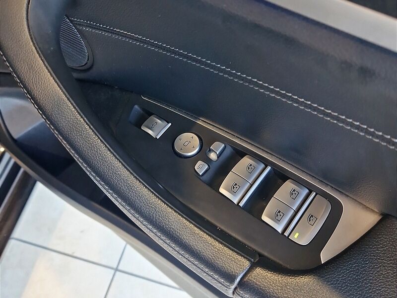 More views of BMW X3