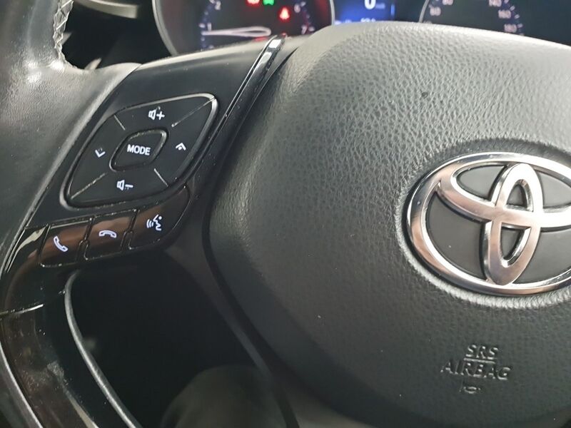 More views of Toyota C-HR