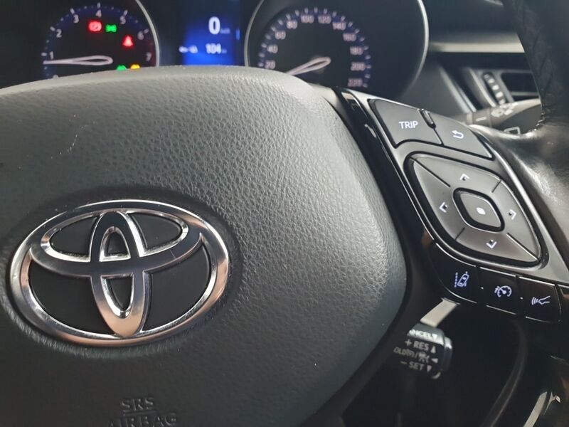 More views of Toyota C-HR