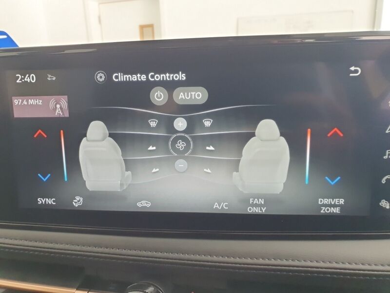 More views of Nissan Ariya