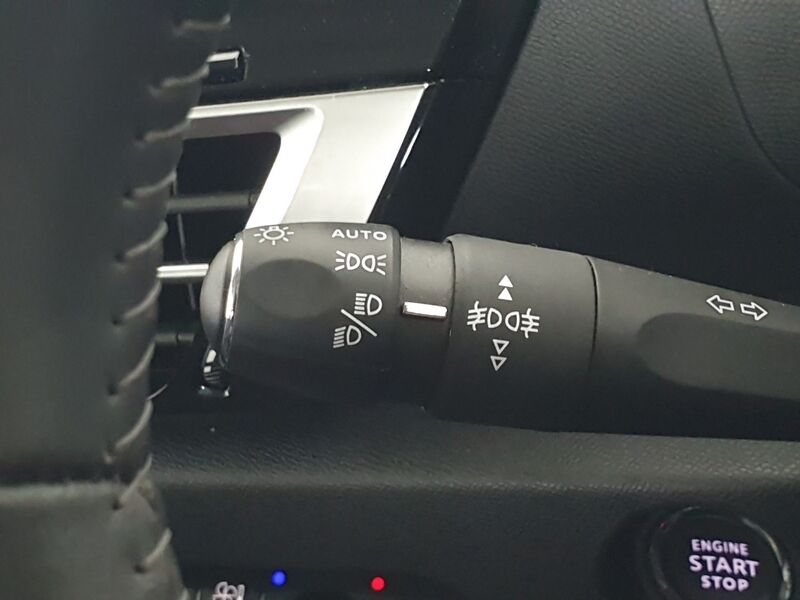 More views of Citroen e-C4