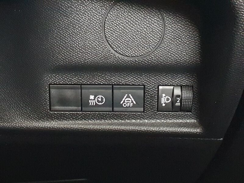 More views of Citroen e-C4