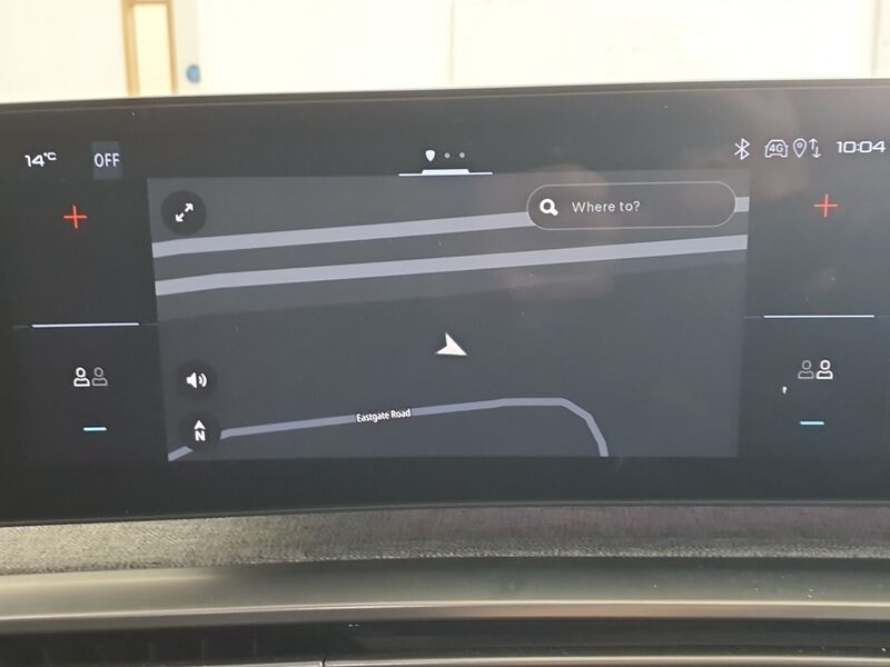 More views of Peugeot 3008