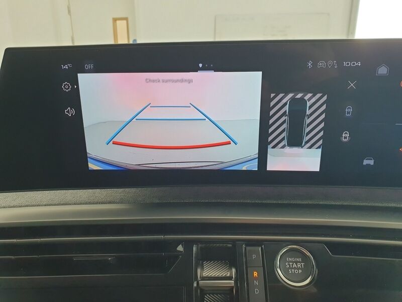 More views of Peugeot 3008