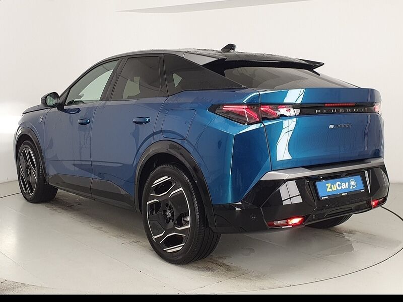 More views of Peugeot 3008
