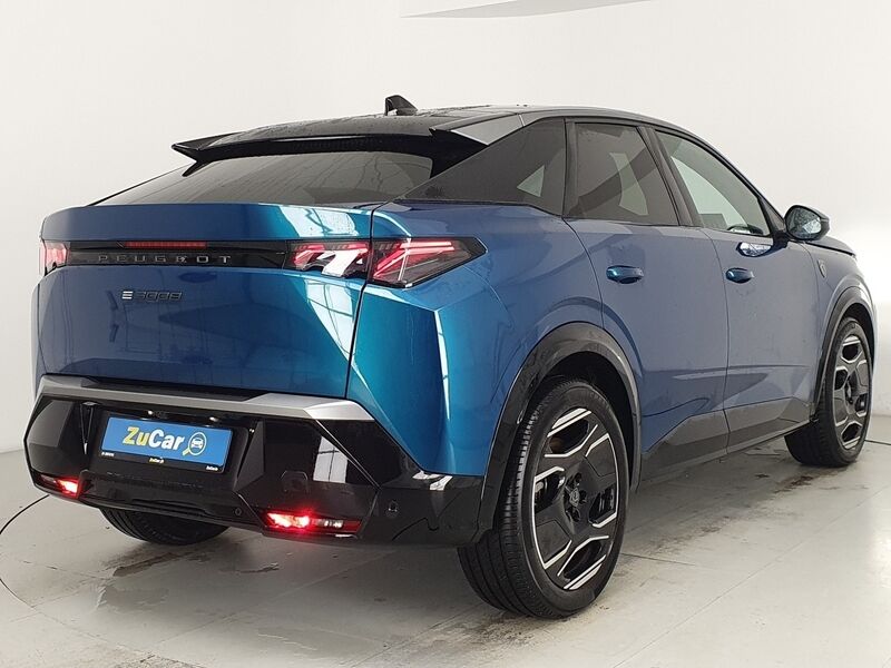 More views of Peugeot 3008