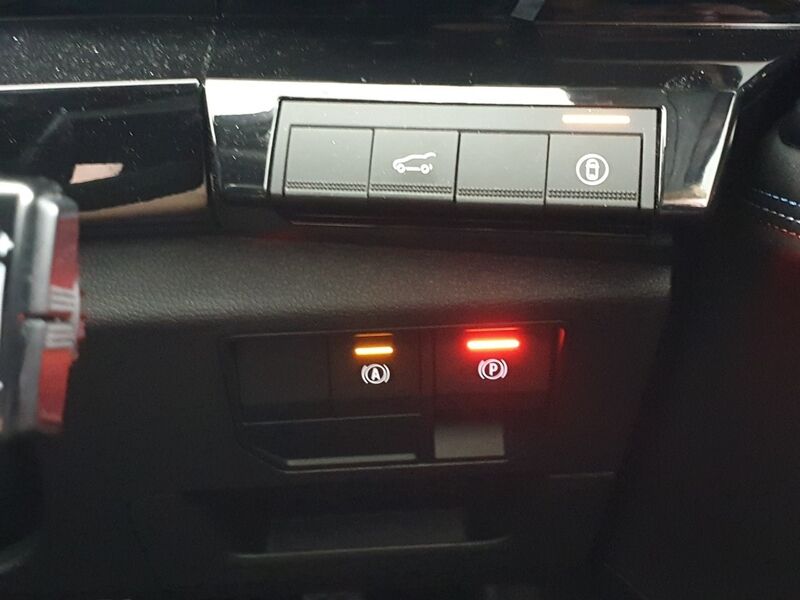 More views of Renault Rafale