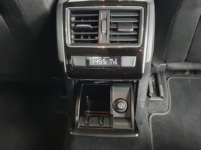 More views of Skoda Superb