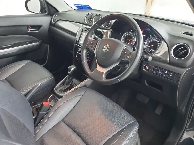 More views of Suzuki Vitara